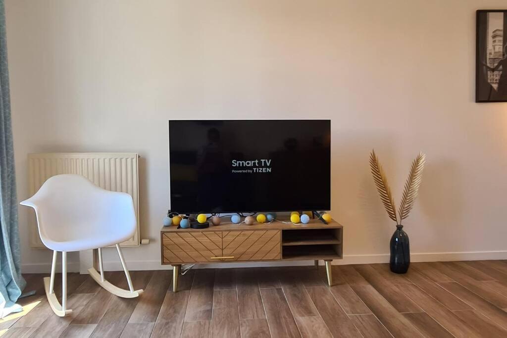 Appt 80M², 13 P, Disneyland, Fibre, 2 Parkings Chessy  Bagian luar foto